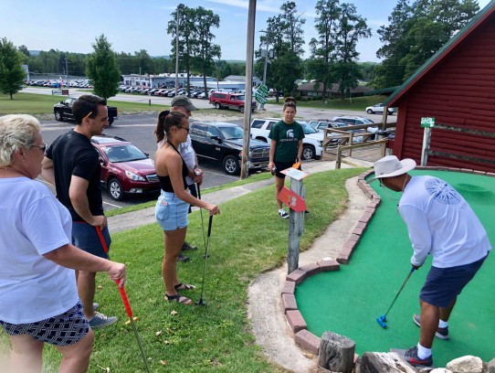  Discover the Best Mini Golf at St Pete Beach: A Fun-Filled Family Adventure Awaits!